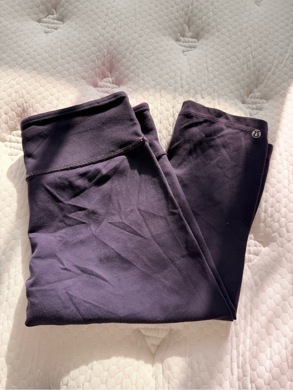 lululemon athletica purple and pink reversible Leggings